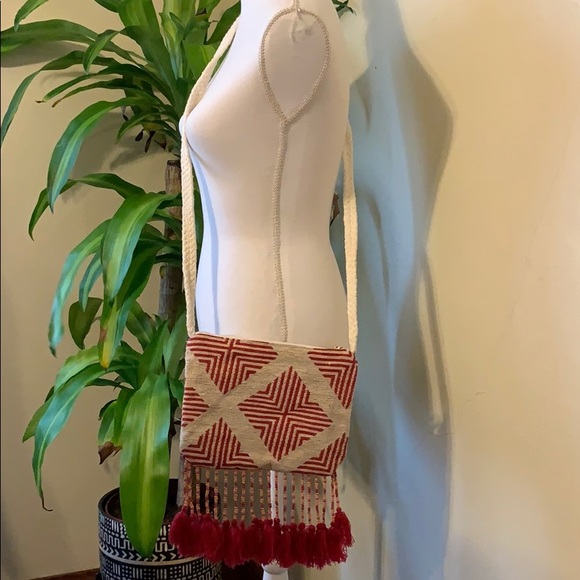 Merona Crossbody bag with beaded tassels - Picture 3 of 4
